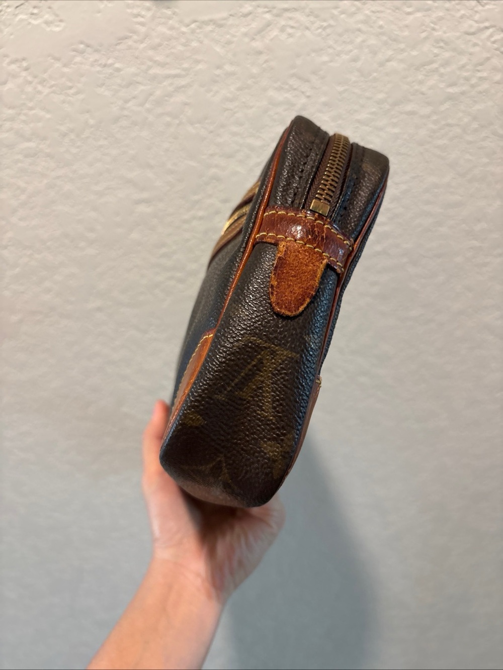 Louis Vuitton Marly Dragonne
Monogram Clutch Bag - Picture 7 of 14